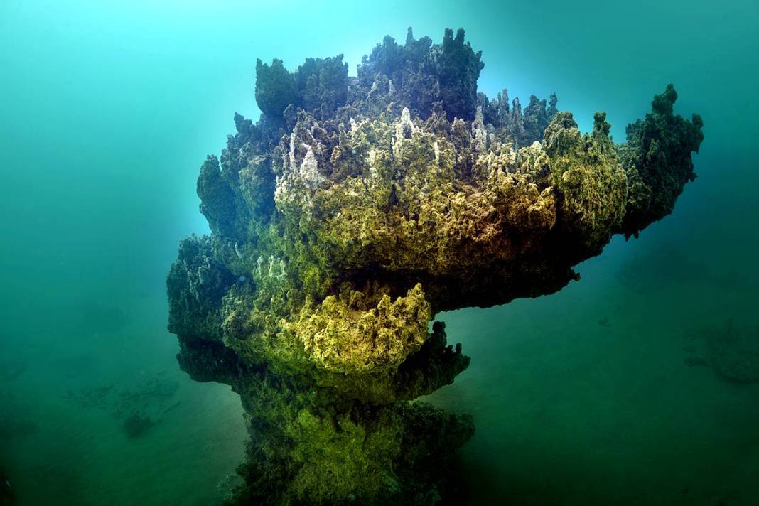 Gölde kale burcu ve duvar kalıntıları bulundu! Su altı turizmine katkı sağlayacak 7